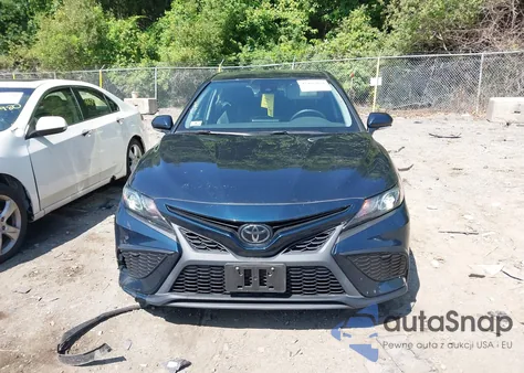 2021 Toyota Camry Se Awd z USA, uszkodzony, nr VIN 4T1G11BK4MU042911